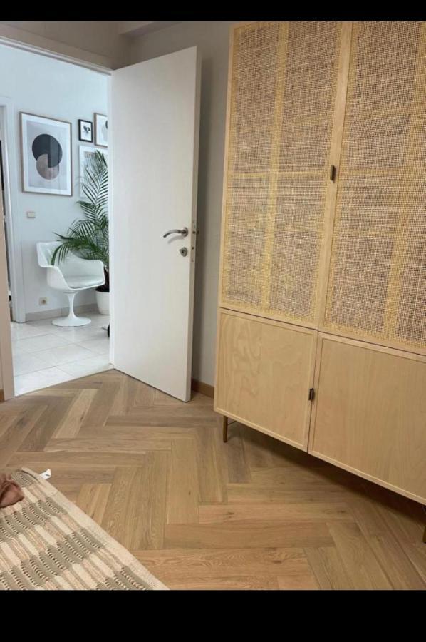 Logies One Room Oostende Bagian luar foto